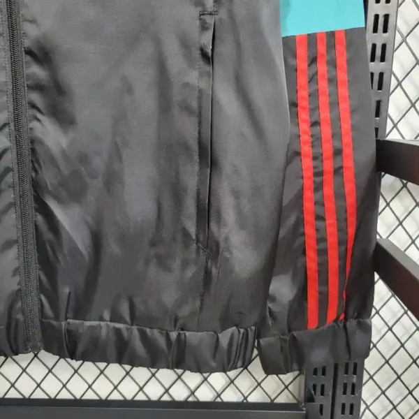 Manchester united Windbreaker 24-25 - Image 3
