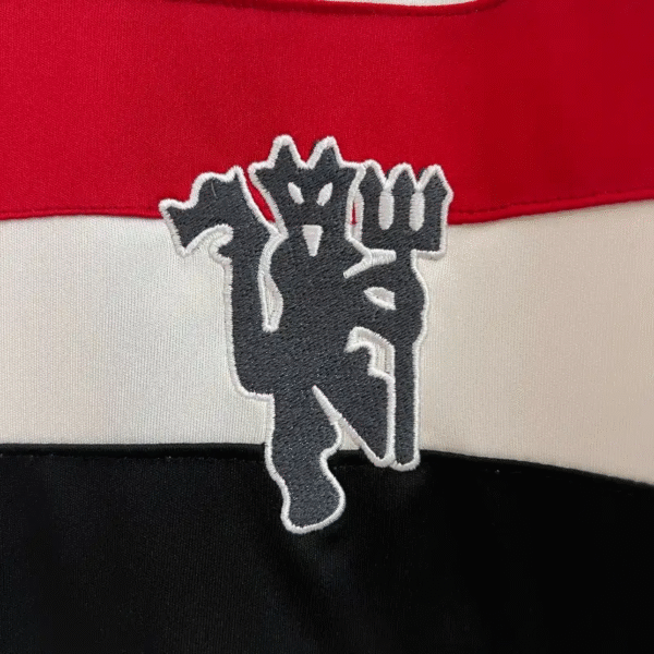 MANCHESTER UNITED THIRD 24/25(FAN VERSION) - Image 3